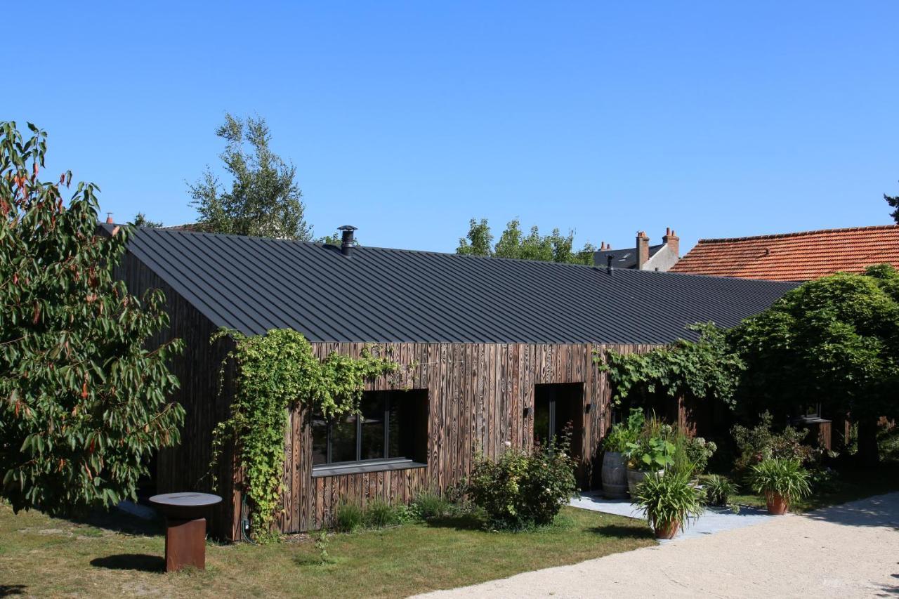 Clos Des Poulies Hotel La Ferte-Saint-Aubin Exterior photo